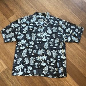 Men’s Tommy Bahama dress shirt